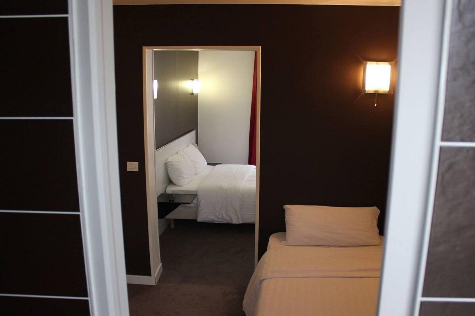 Royal Wagram Hotel Parijs